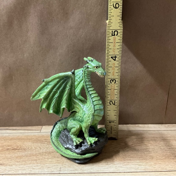 New! Summit Collection Green Dragon On Rock Statue Figurine Decoration - Picture 7 of 11